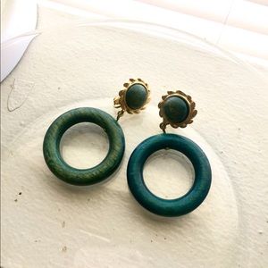 🔴 Emerald Green Hoop Clip Ons